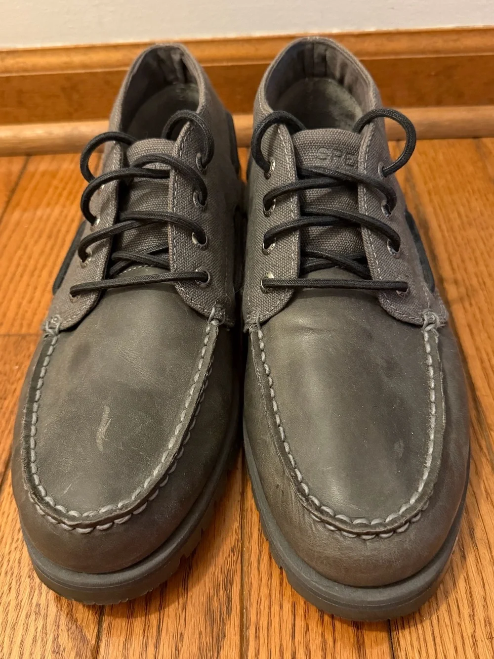 Sperry chukka detail neutral